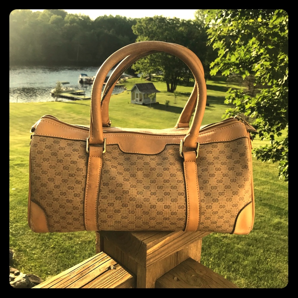 🌹🍃Authentic GUCCI Satchel 🍃🌹